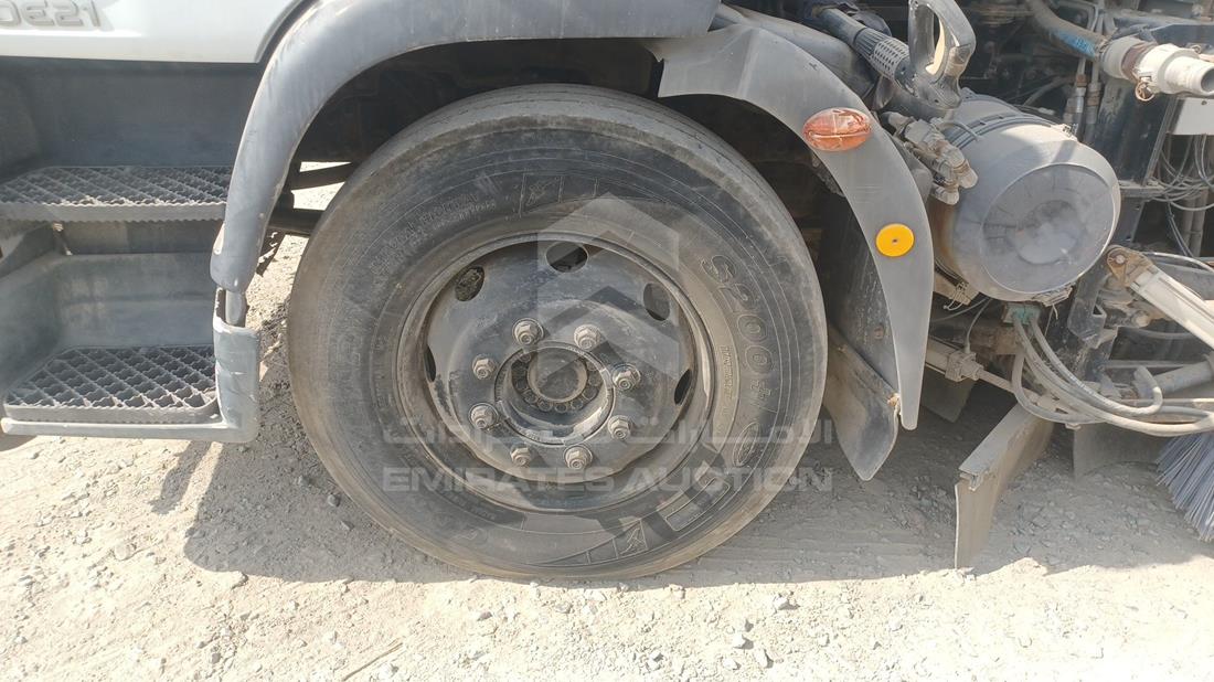 Iveco — Front Left Tyre — Photo 45
