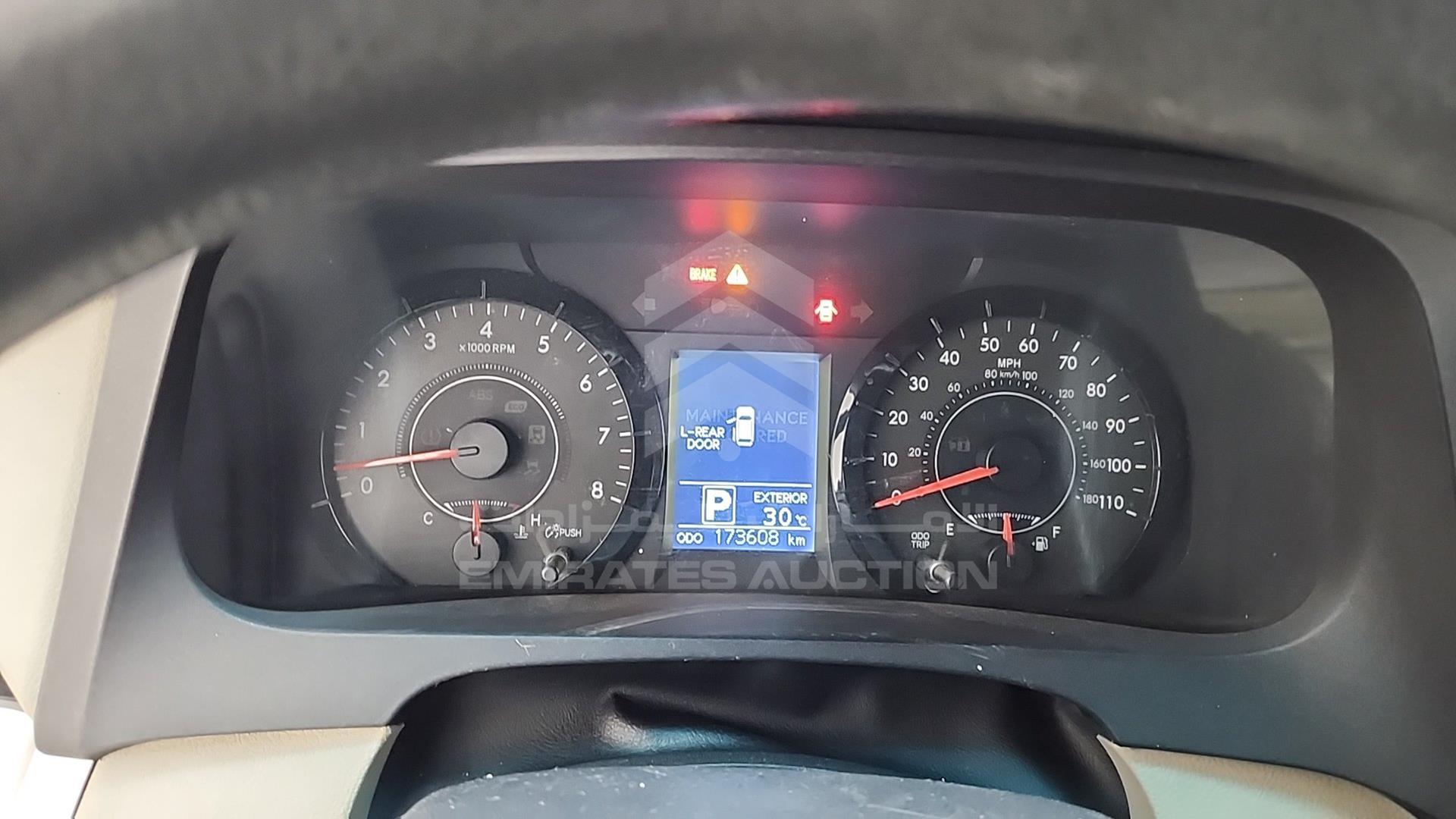 2015 TOYOTA SIENNA VIN: 5TDJK3DC1FS094786