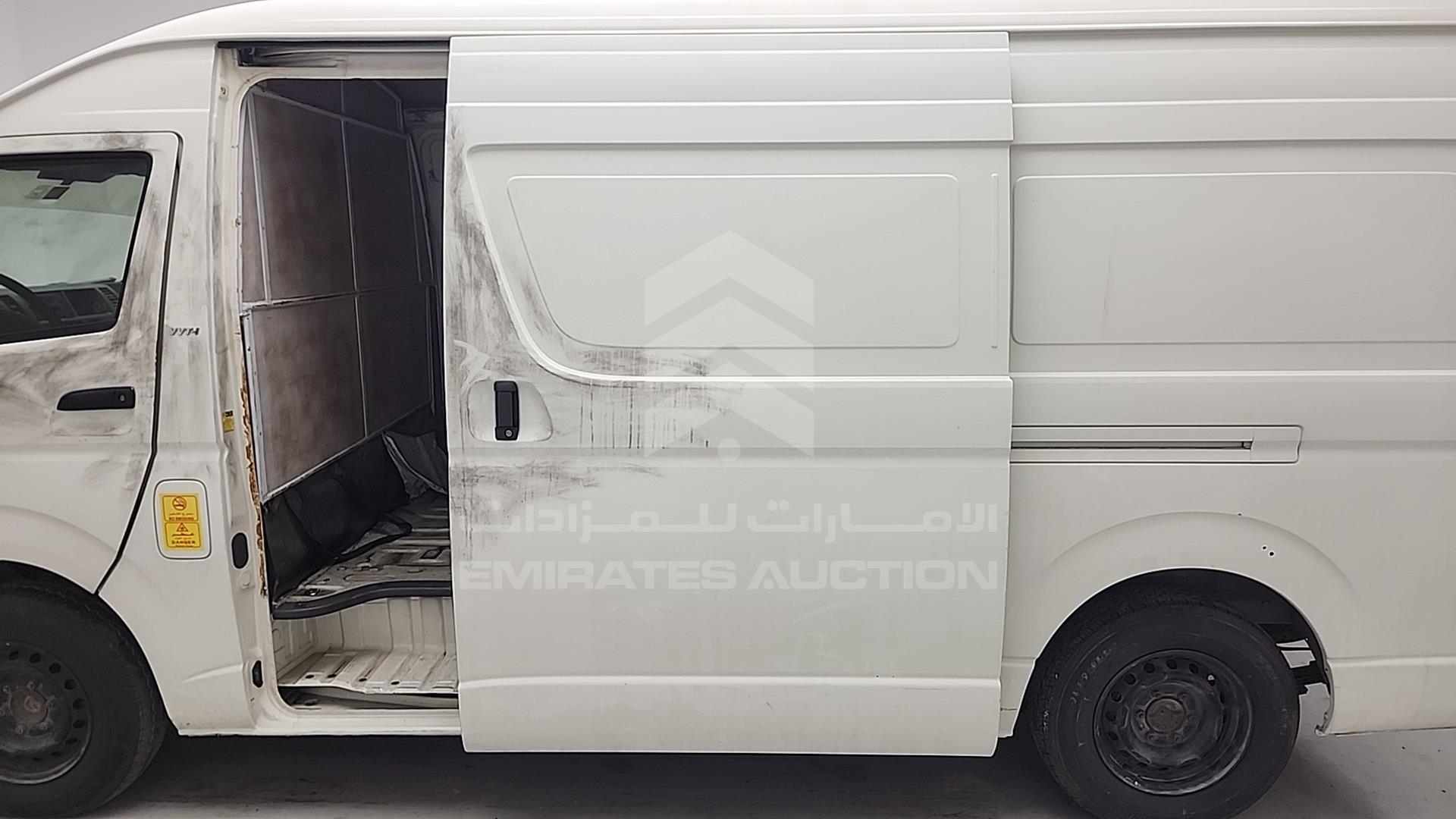 2010 TOYOTA HIACE VIN: JTFPX22P5A0018583