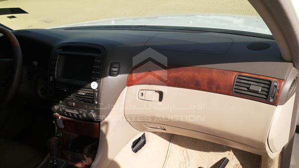 Lexus LS 430 2001 JTHBN30F210025546 Image 20