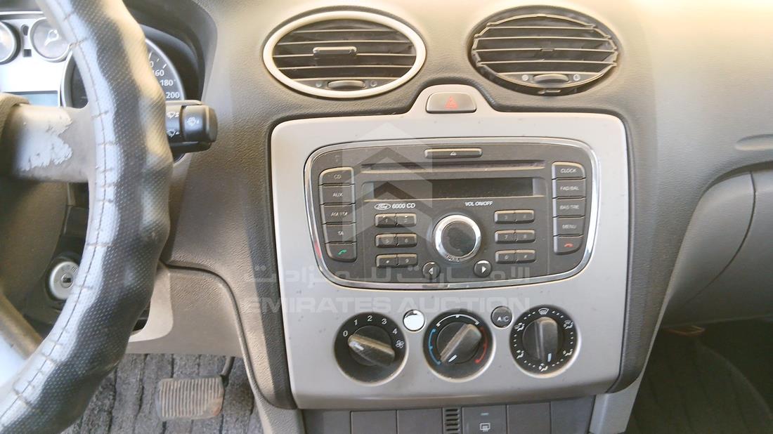 2010 Ford Focus — Entertainment Systems & Camera Monitor & Navigation — Photo 16
