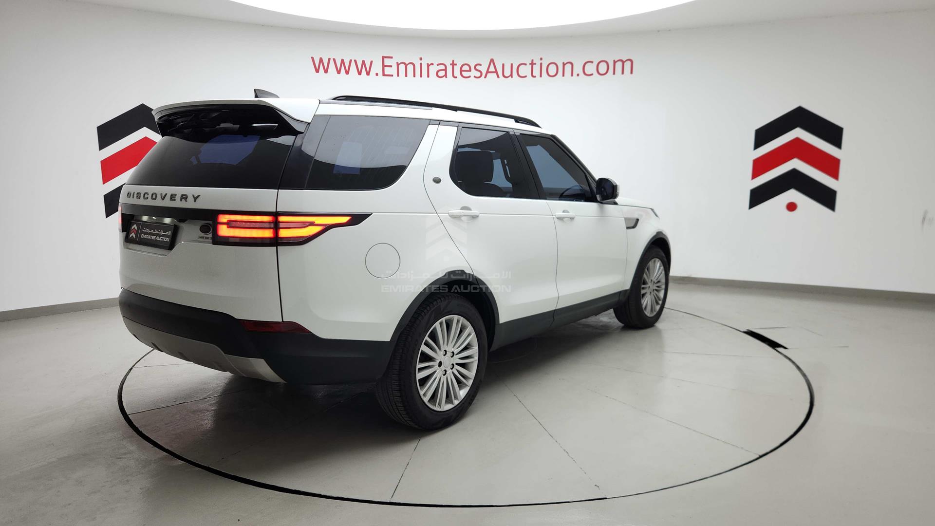2017 LAND ROVER DISCOVERY VIN: SALRA2BV6HA002276