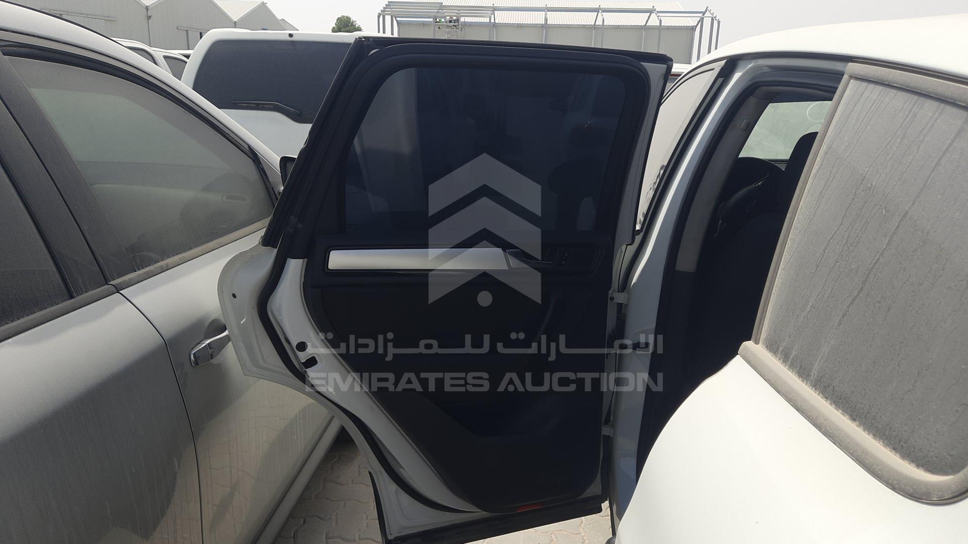 2013 VOLKSWAGEN TOUAREG VIN: WVGBC2BP0DD000306