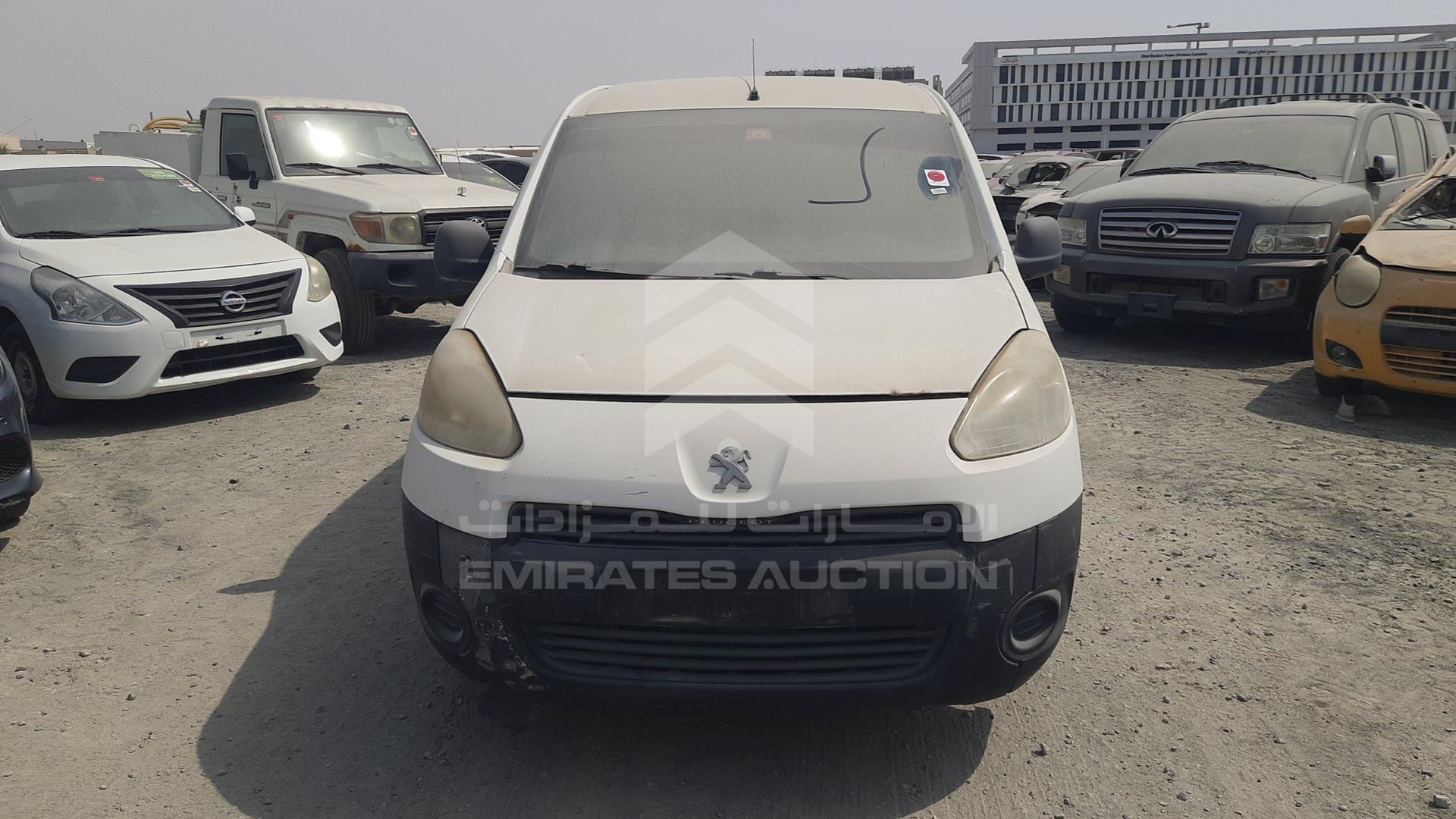 2015 PEUGEOT PARTNER VIN: VF37ENFUXFJ515832