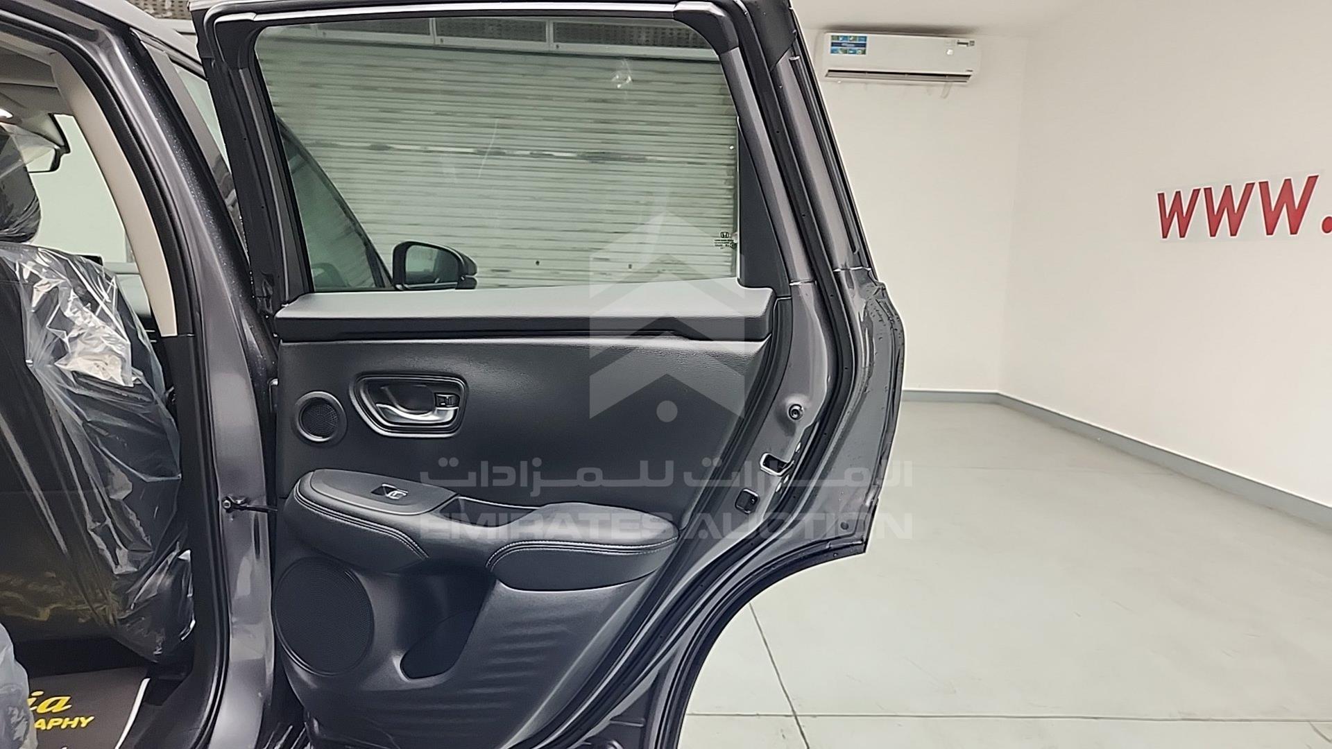 2024 HONDA HRV VIN: 3CZRZ2H75RM703589