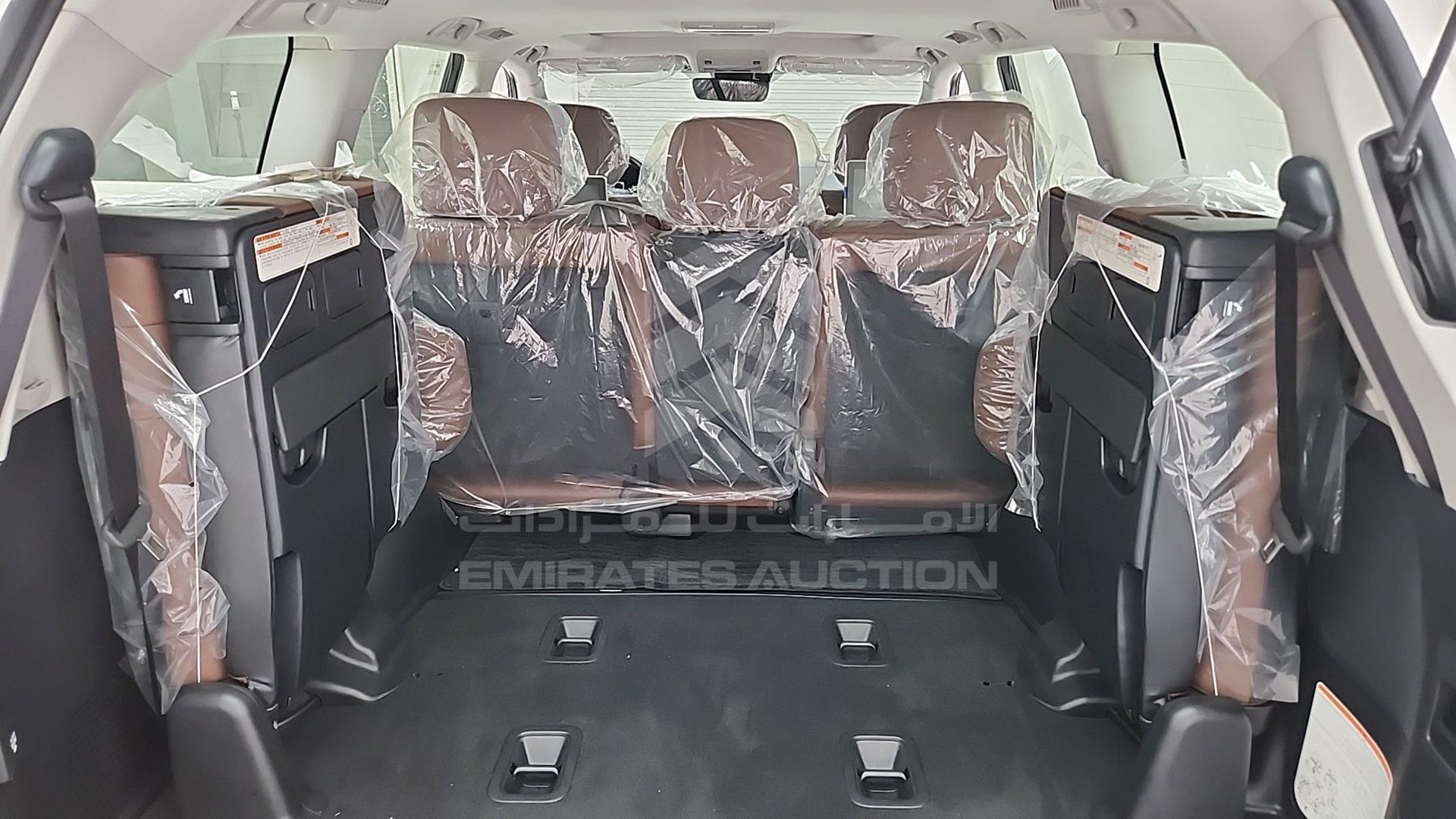 2020 TOYOTA LAND CRUISER VIN: JTMHY05J6L4088532