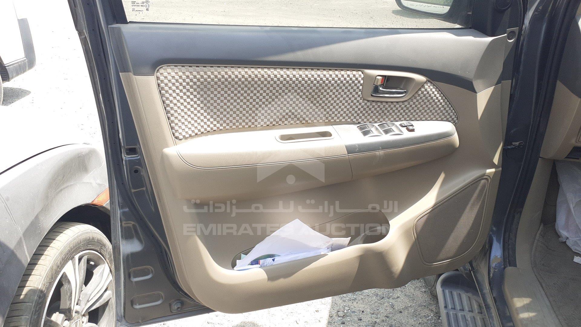MHFYX59G0D8046614 - 2013 Toyota Fortuner - #359324