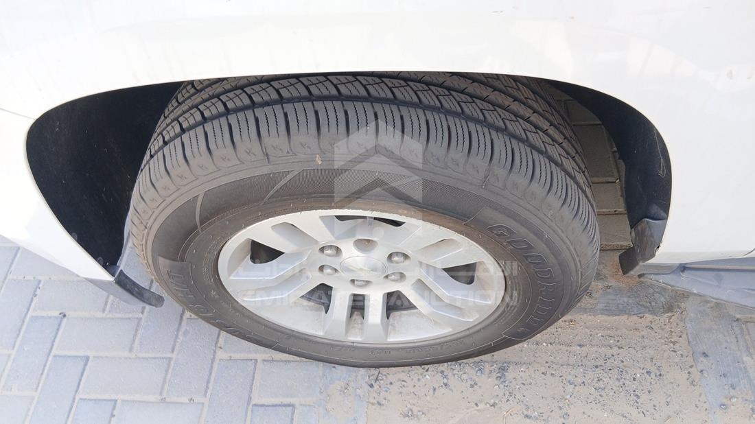2019 Chevrolet Suburban — Front Left Tyre — Photo 34