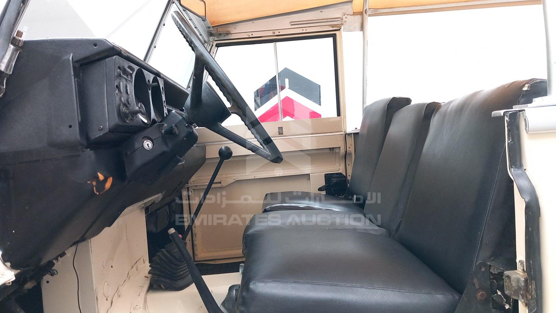 1982 LAND ROVER --- VIN: SALLBABH2AA128907