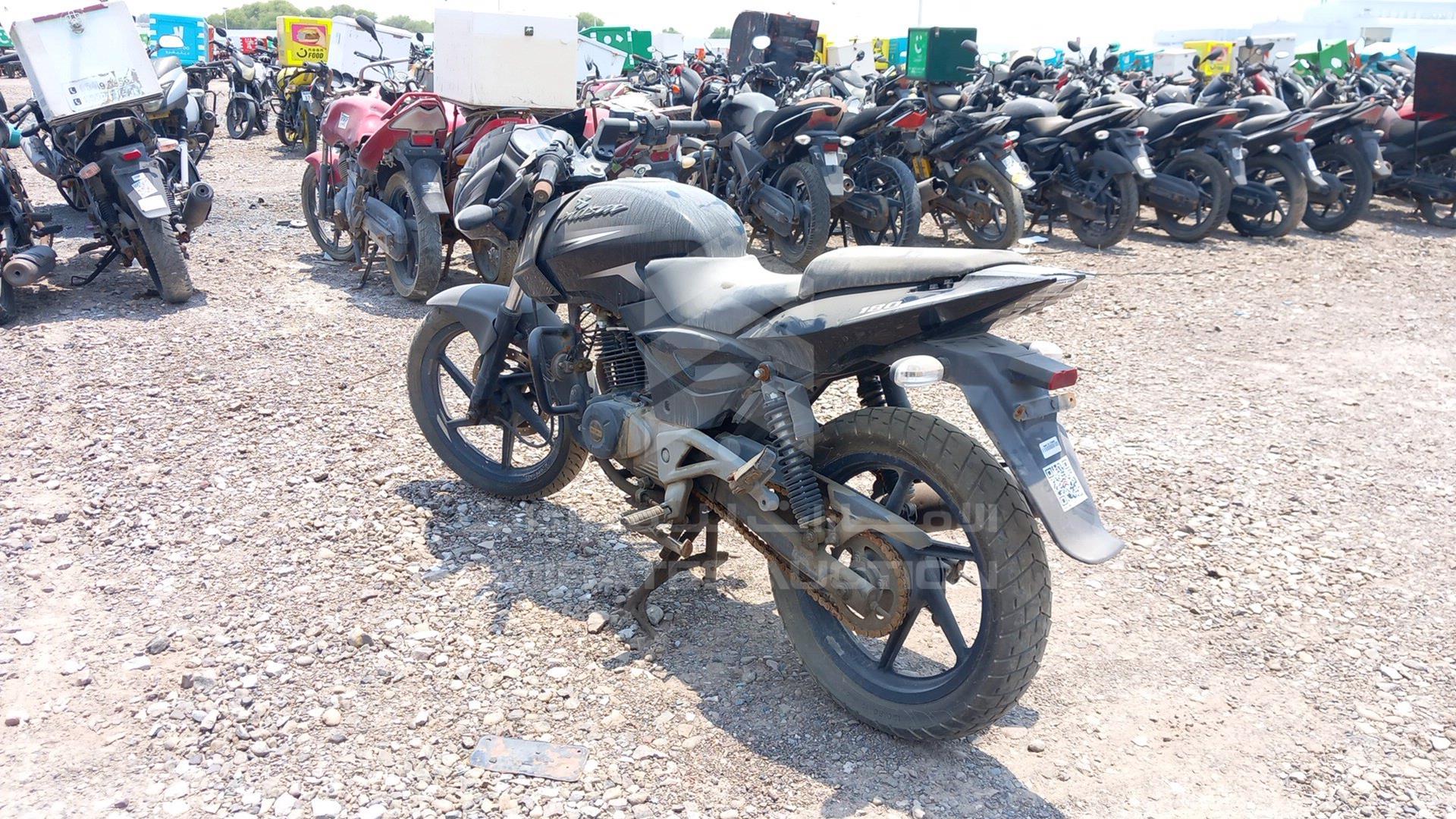 2016 BAJAJ PULSAR 180CC VIN: MD2A12DZXGCD72120