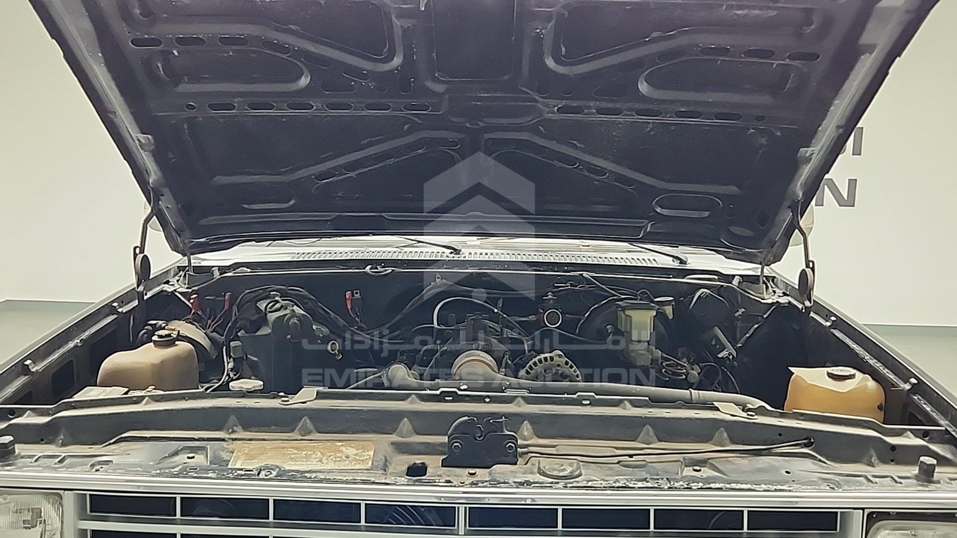 1985 CHEVROLET SILVERADO VIN: 1GCEK14H2FJ180672