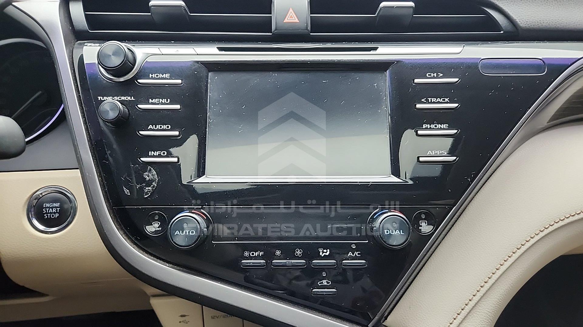 2019 TOYOTA CAMRY VIN: JTNBF4HK8K3029182
