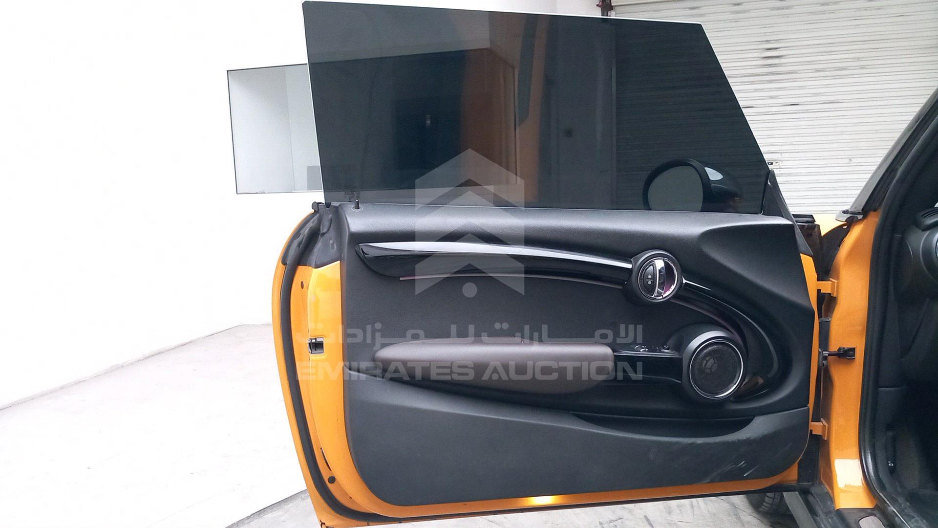 2014 MINI COOPER S VIN: WMWXM7109ET905379