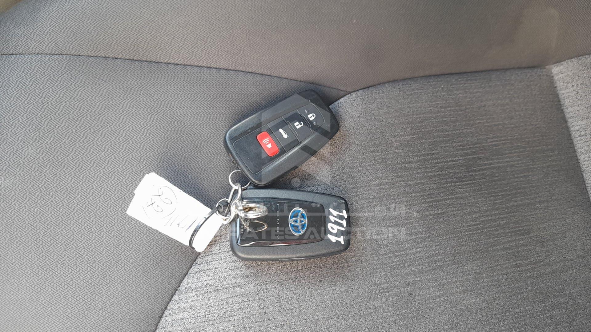 2019 TOYOTA CAMRY VIN: JTNB29HK0K3020128