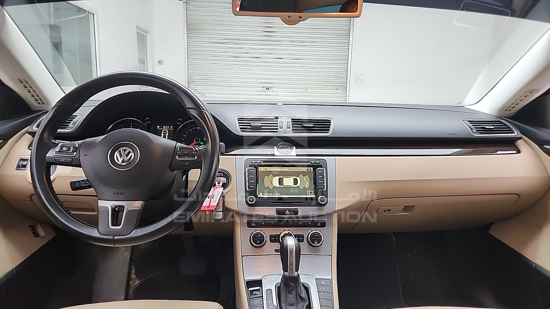2015 VOLKSWAGEN PASSAT VIN: WVWAP2AN3FE801684