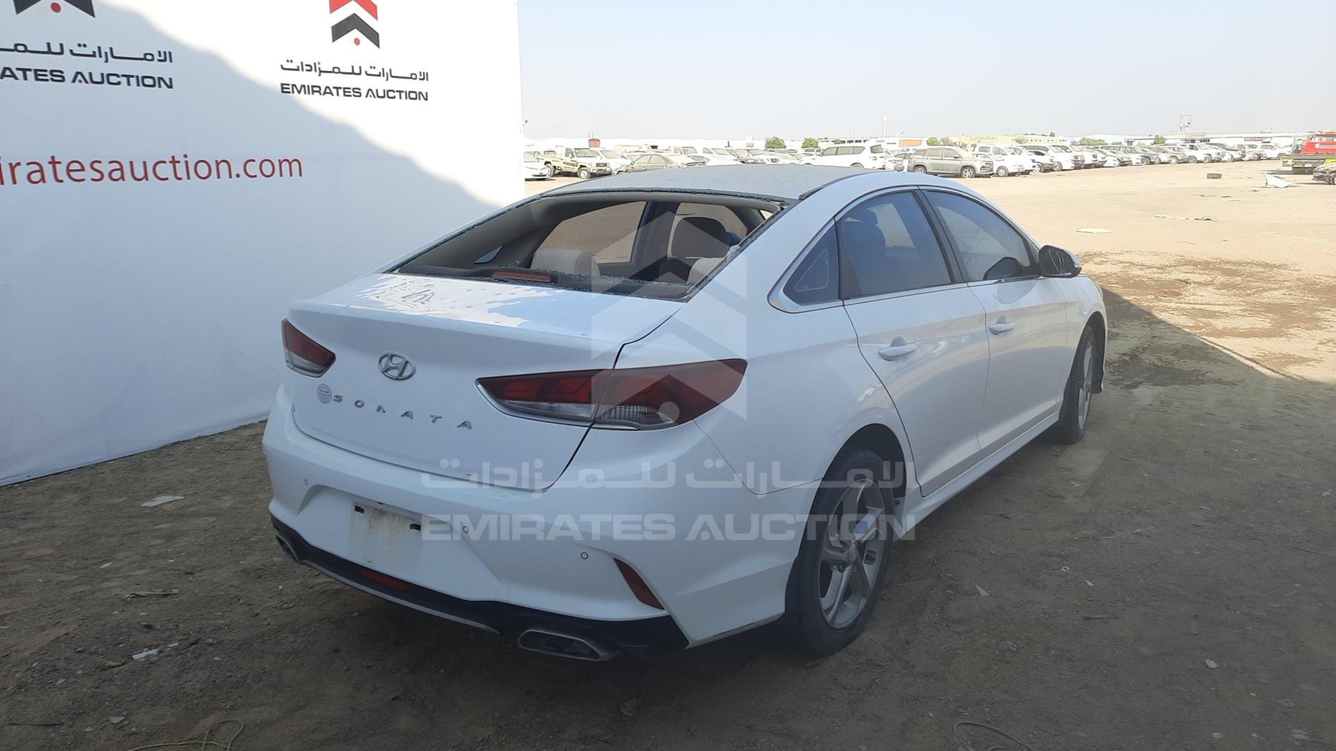 2018 HYUNDAI SONATA VIN: KMHE241G0JA427706