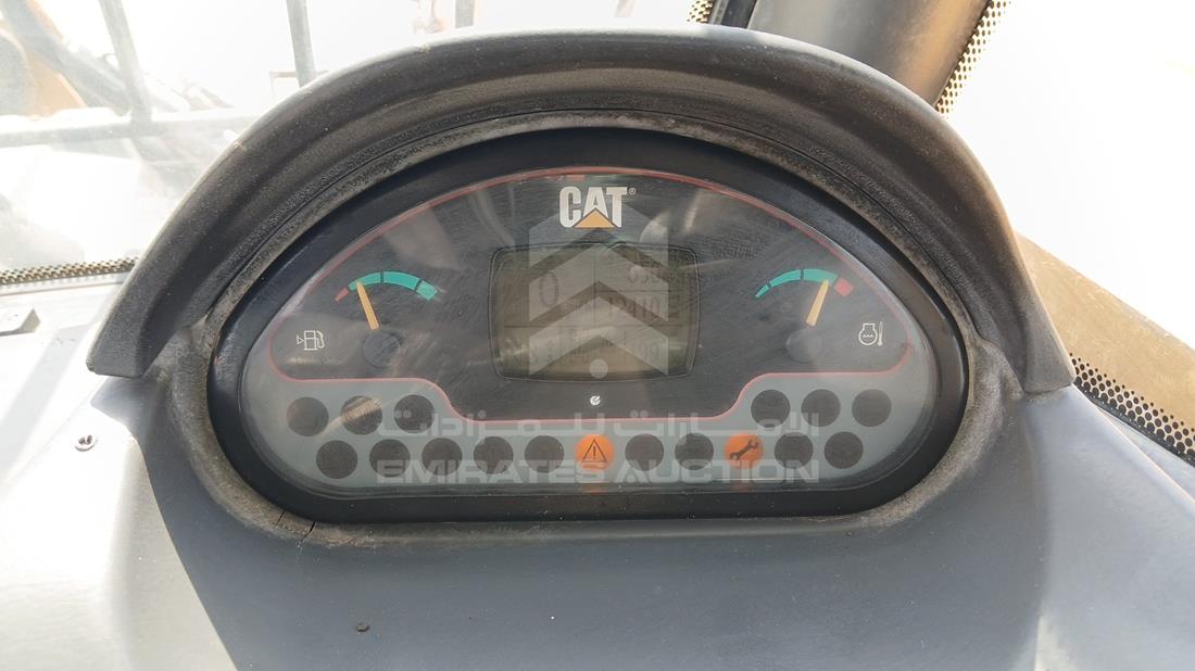 2009 Caterpillar TH414 — Speedometer & RPM Gauges — Photo 15