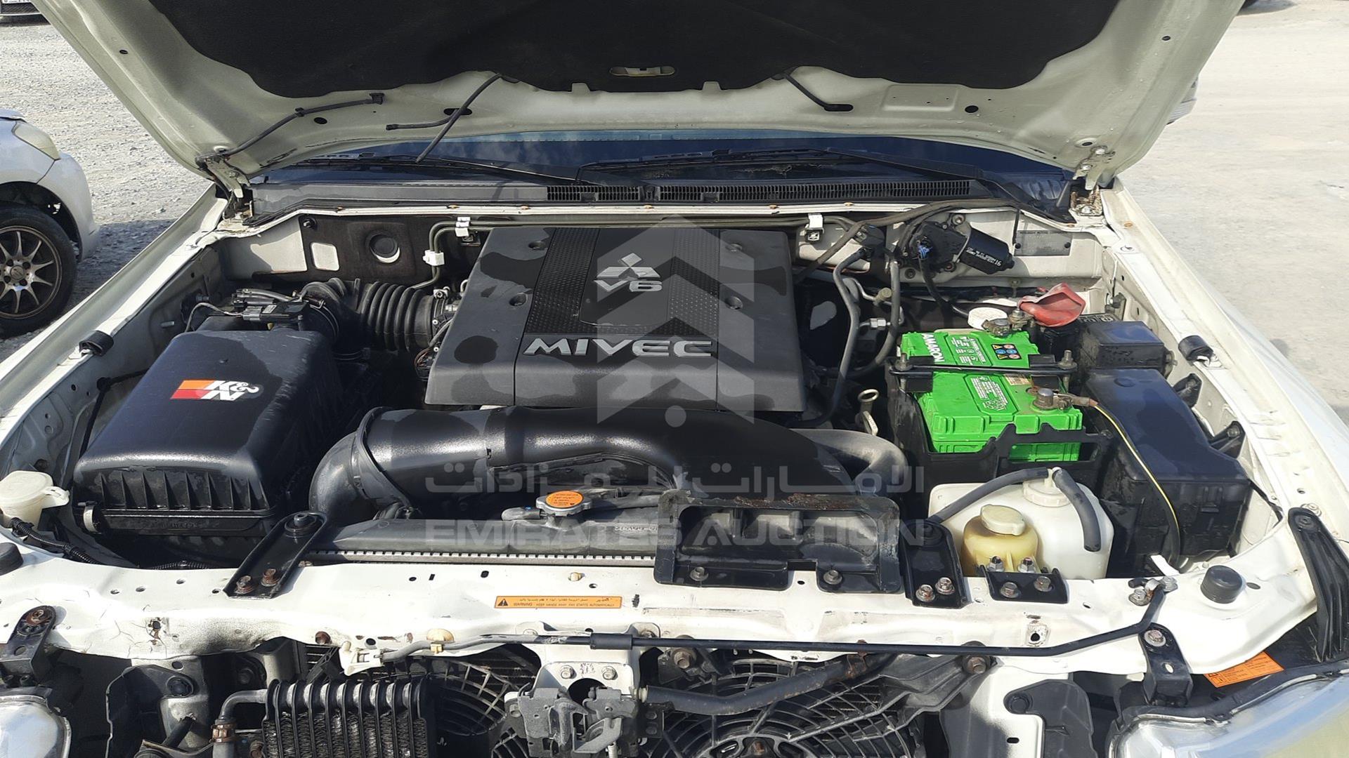 2012 MITSUBISHI PAJERO VIN: JMYMYV87WCJ702449
