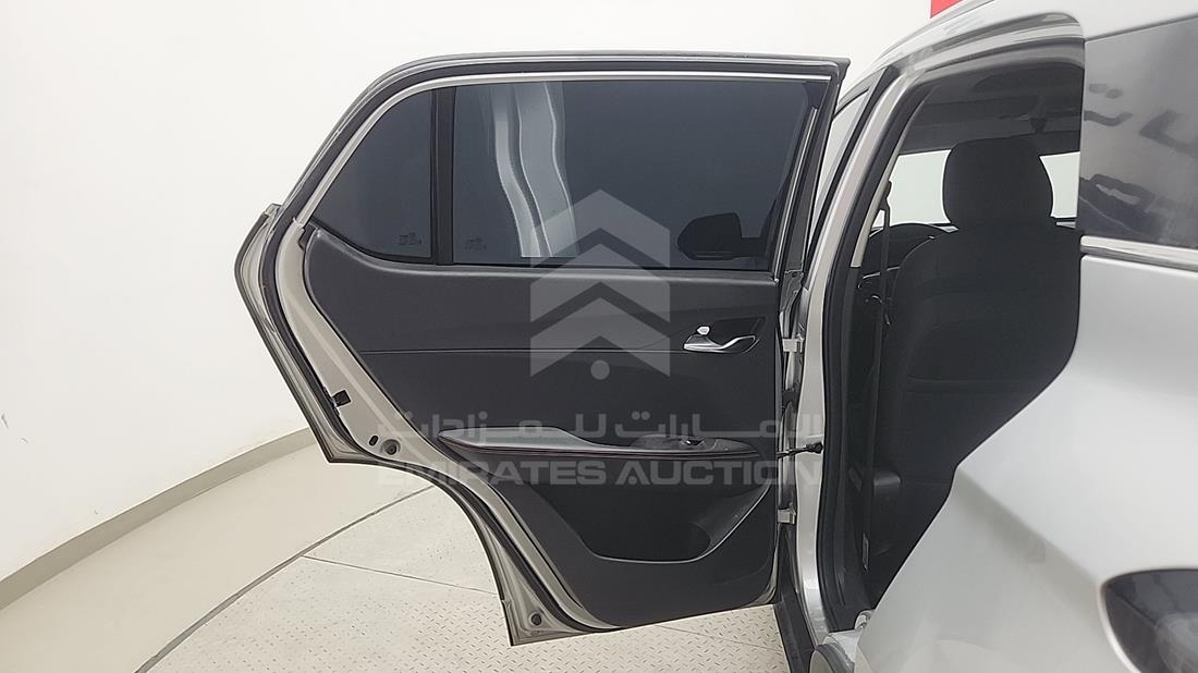 شيفروليه جروف 2023 — الباب الخلفي الأيسر — صورة 13