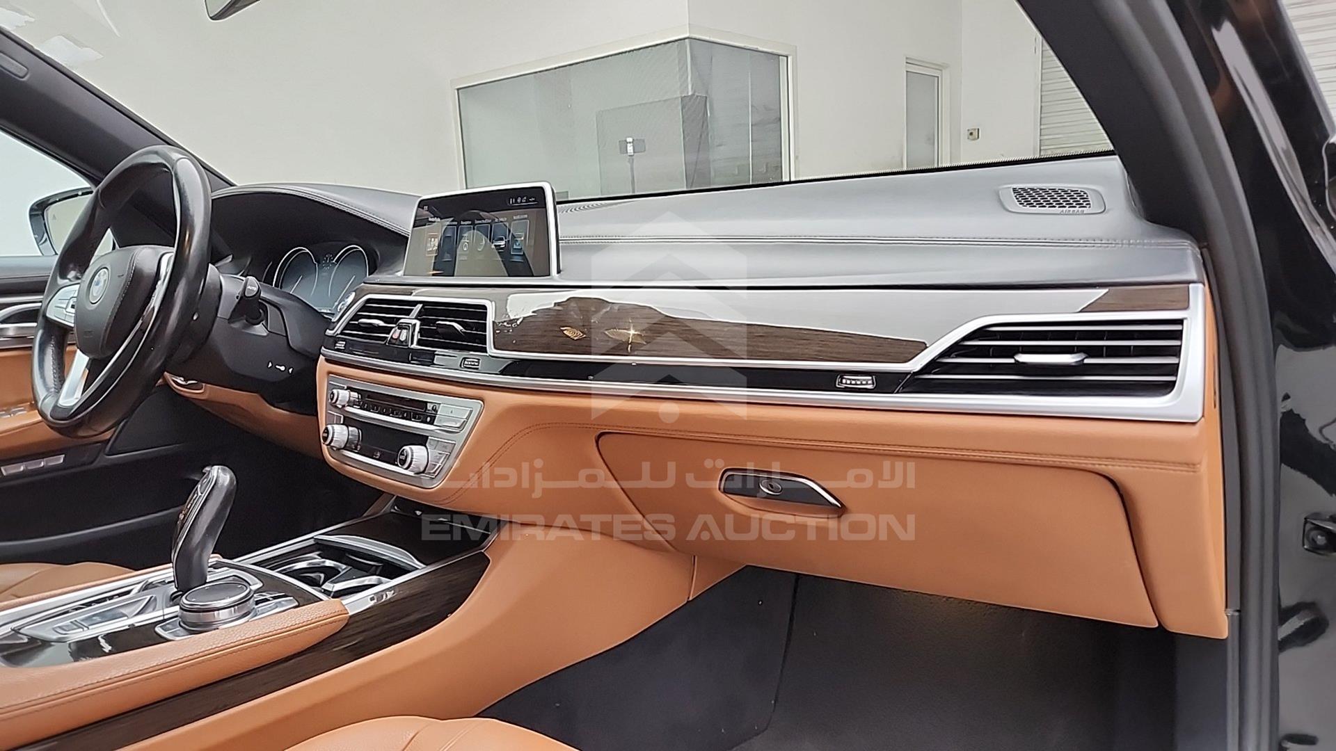 2017 BMW 730 VIN: WBA7E0107HG662382