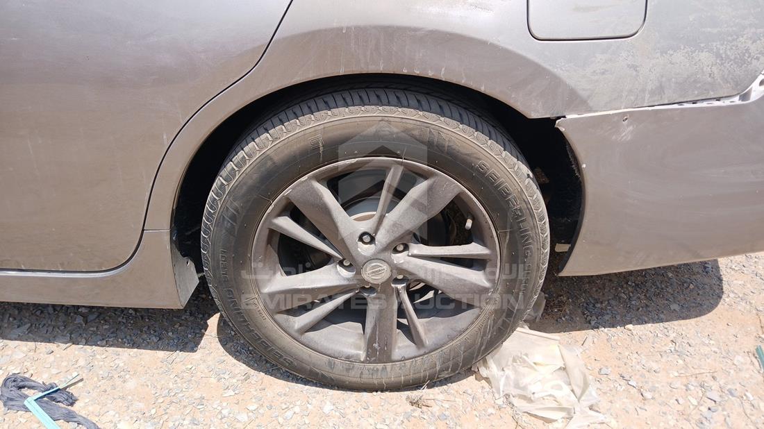 2013 Nissan Altima — Rear Left Tyre — Photo 30