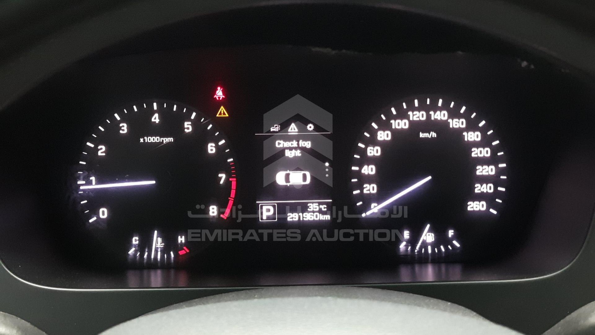 2016 HYUNDAI SONATA VIN: KMHE241G1GA122482