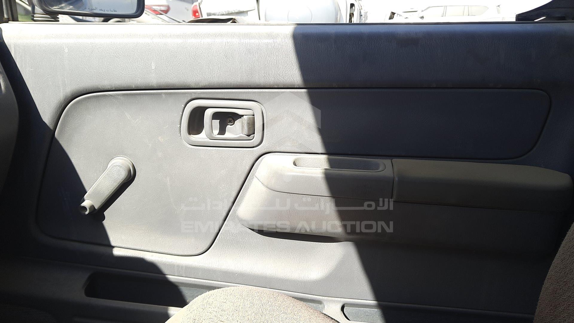 2005 NISSAN PICKUP VIN: JN6DD23S35X170590