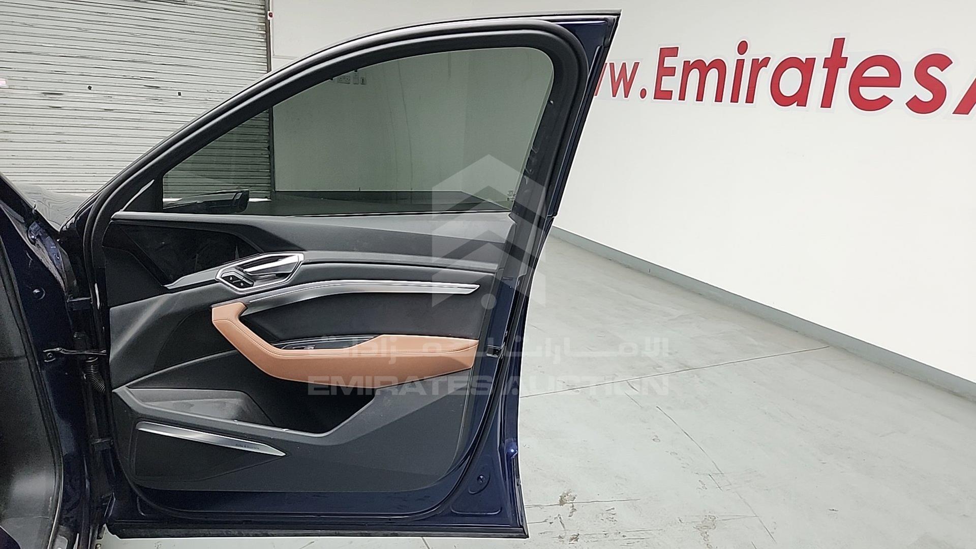 2022 AUDI E-TRON VIN: WA1ZZZGE0NB037591
