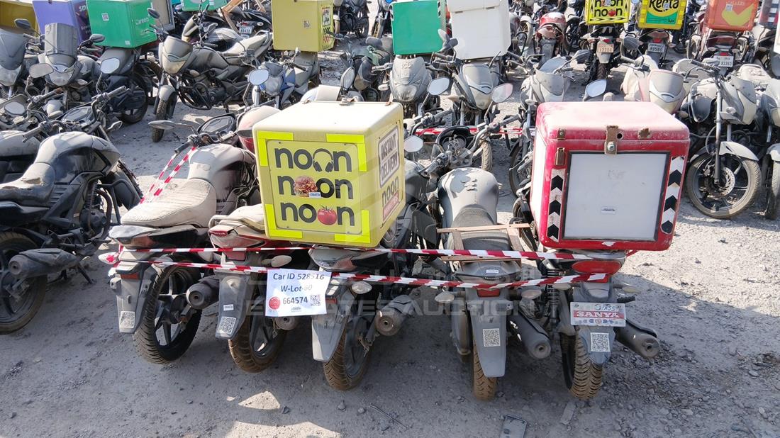 5 Motorbikes — Rear View — Photo 9