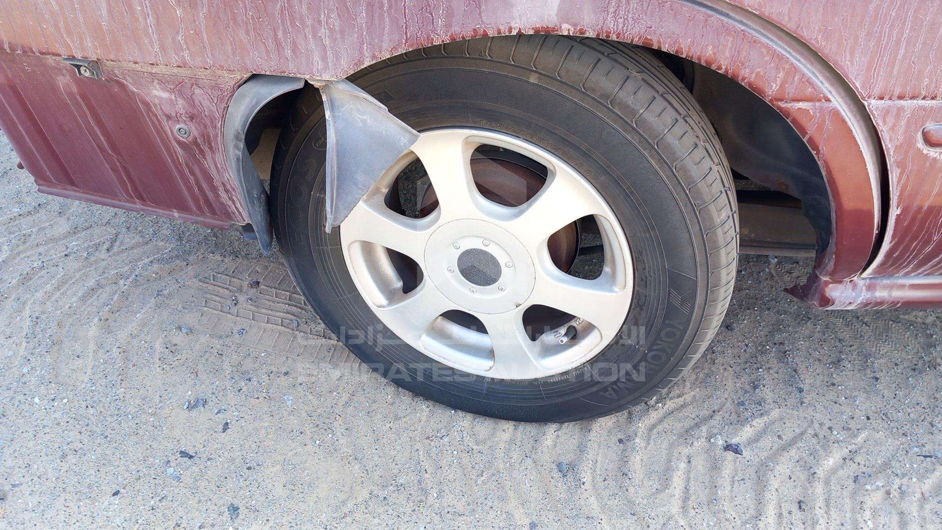 2000 NISSAN SUNNY VIN: JN1DB41S1YW002435