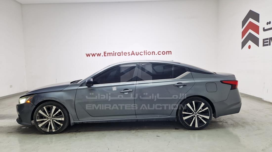 نيسان التيما 2019 — الزاوية الأمامية اليسرى — صورة 8
