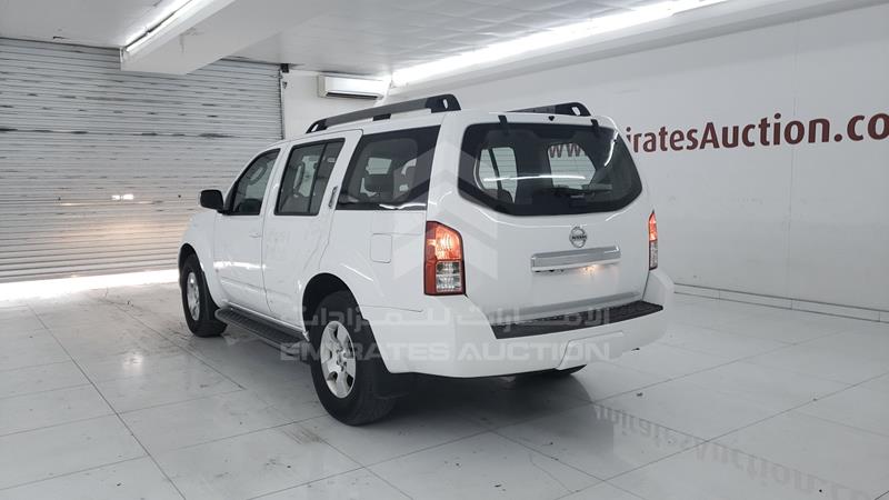 5N1AR1N8XBC629793 Auction: EmiratesAuction Lot: 405707 5N1AR1N8XBC629793 Nissan Pathfinder 2011 WHITE Photo 6
