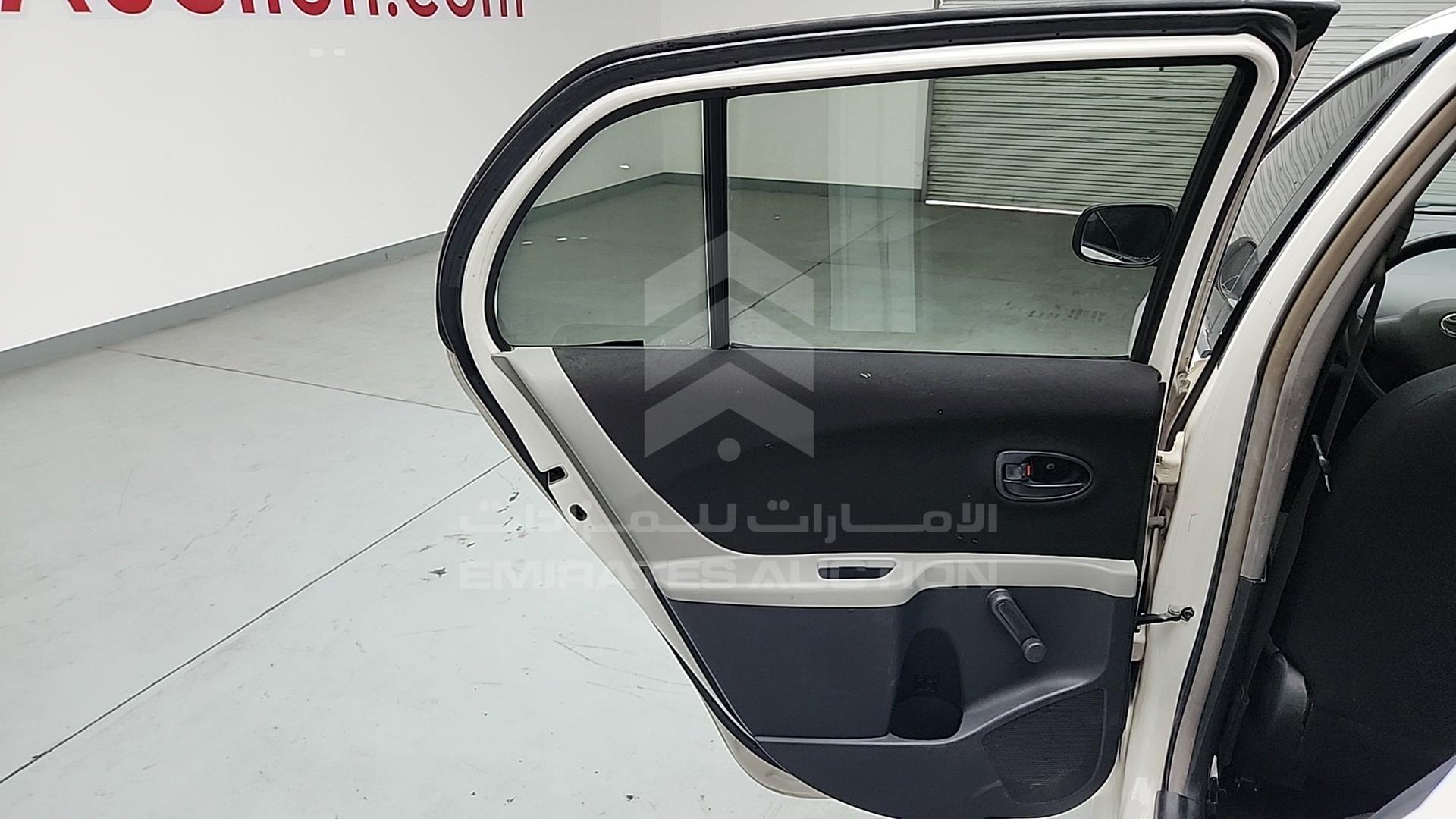 2008 TOYOTA YARIS VIN: JTDKW923185102750