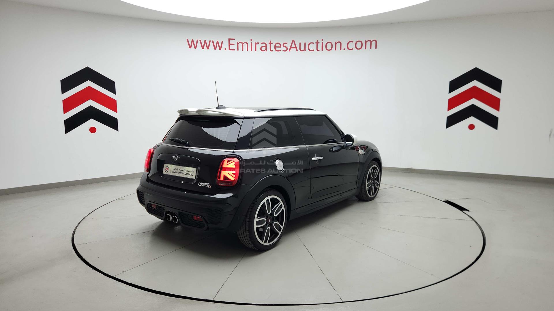 2021 MINI COOPER S VIN: WMWXR5A0XM2N20164