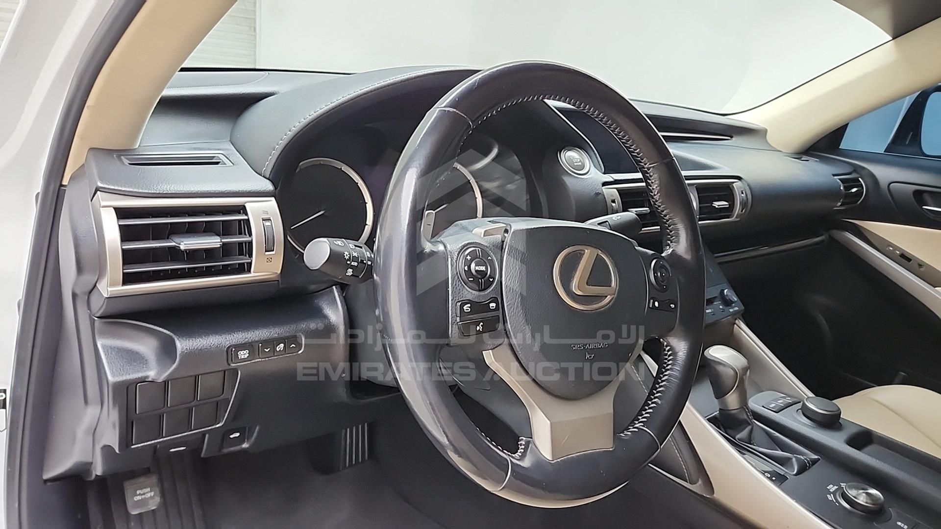 2016 LEXUS IS 200 VIN: JTHBA1D22G5005414