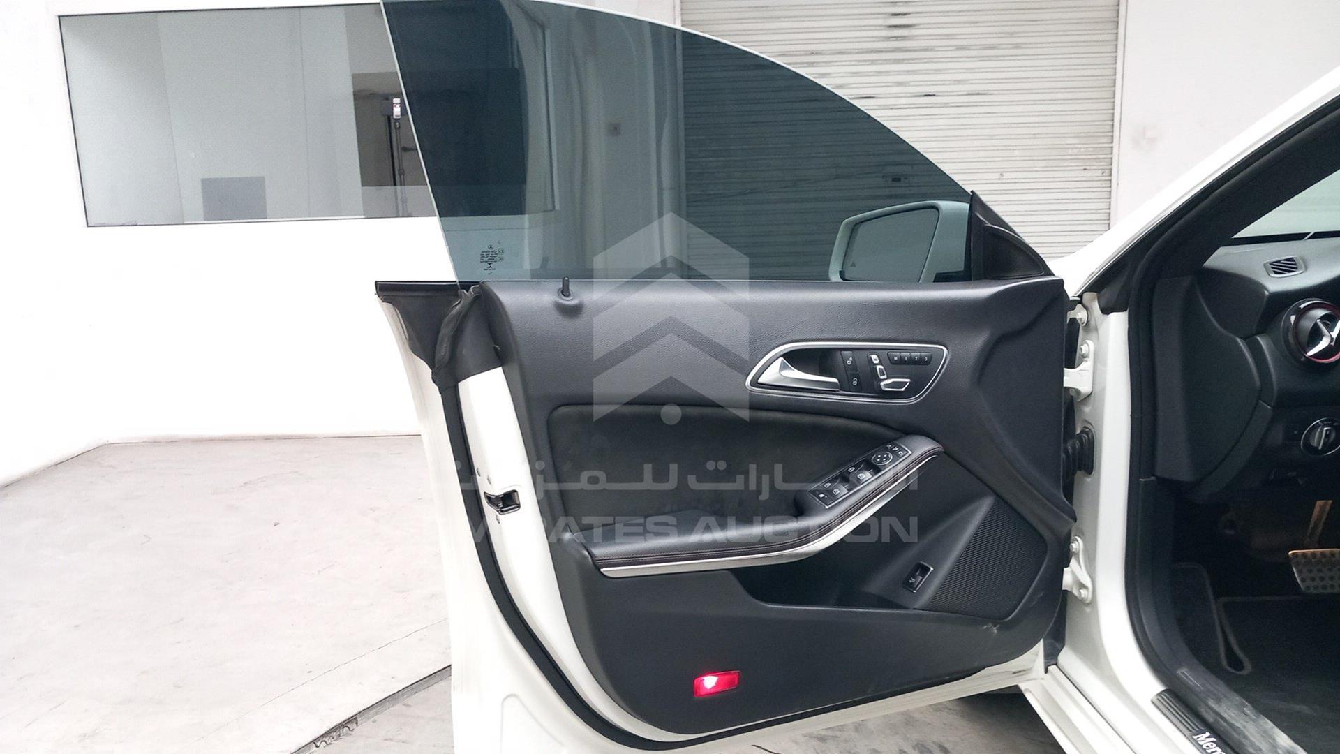 2018 MERCEDES CLA 250 VIN: WDDSJ4GB5JN562281