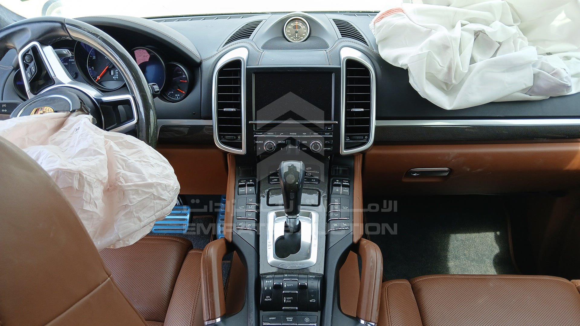 2016 PORSCHE CAYENNE VIN: WP1ZZZ92ZGLA78848