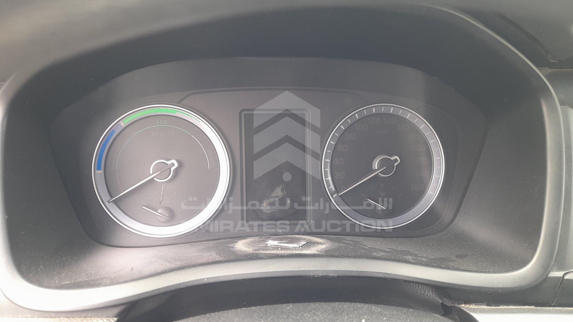 2018 HYUNDAI SONATA VIN: KMHE24135JA081987