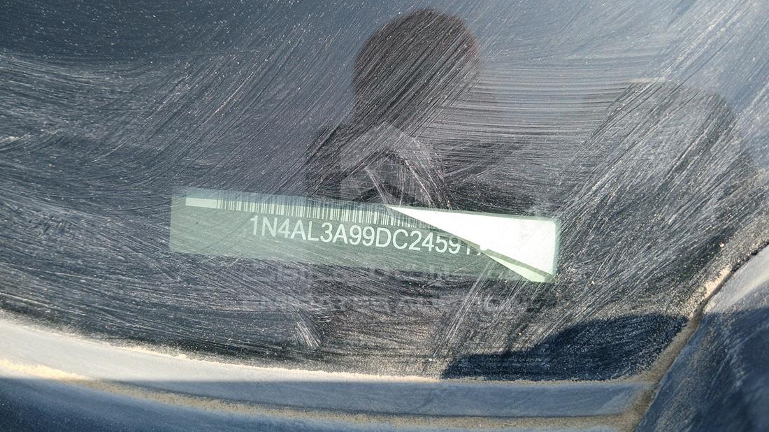 2013 Nissan Altima — VIN on Frame — Photo 3