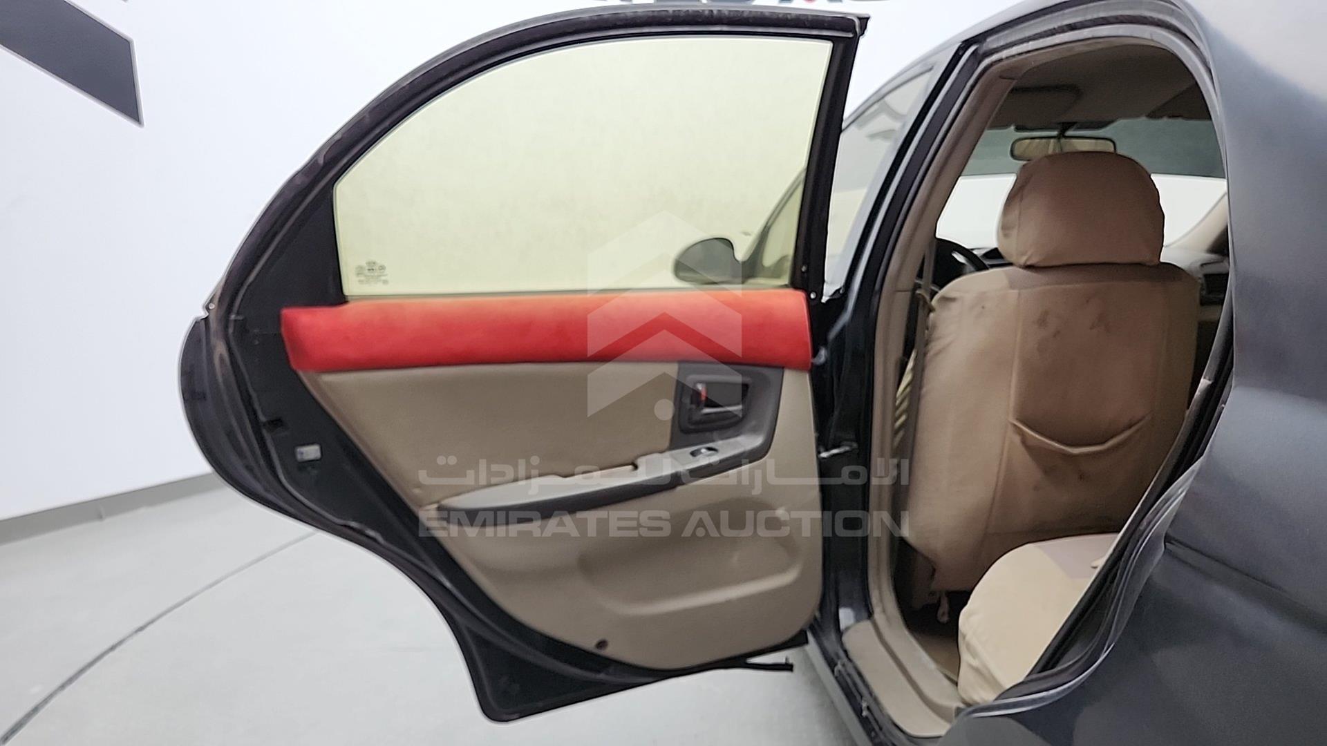 2005 KIA CERATO VIN: KNAFE223455171999