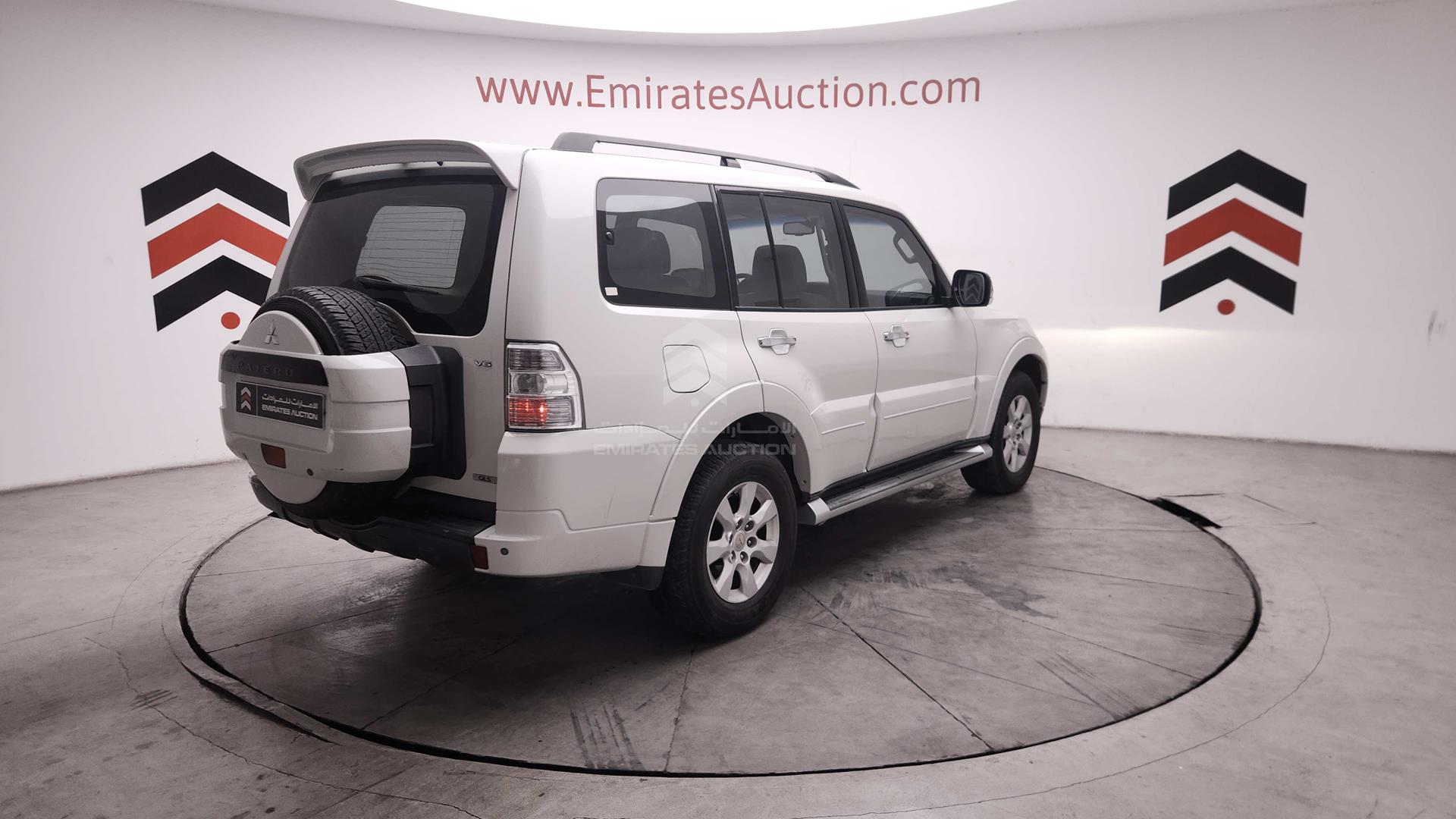 2010 MITSUBISHI PAJERO VIN: JMYLRV95WAJ713865