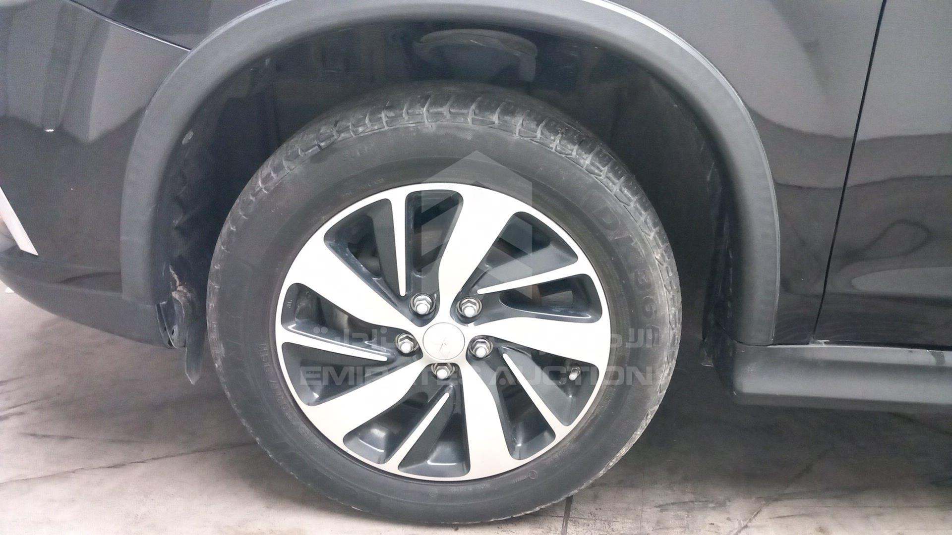 2017 MITSUBISHI ASX VIN: JE4LP21U2HZ701187
