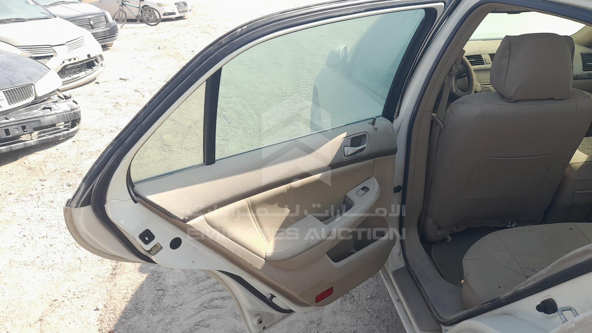 2007 HONDA ACCORD VIN: JHMCM66847C400197