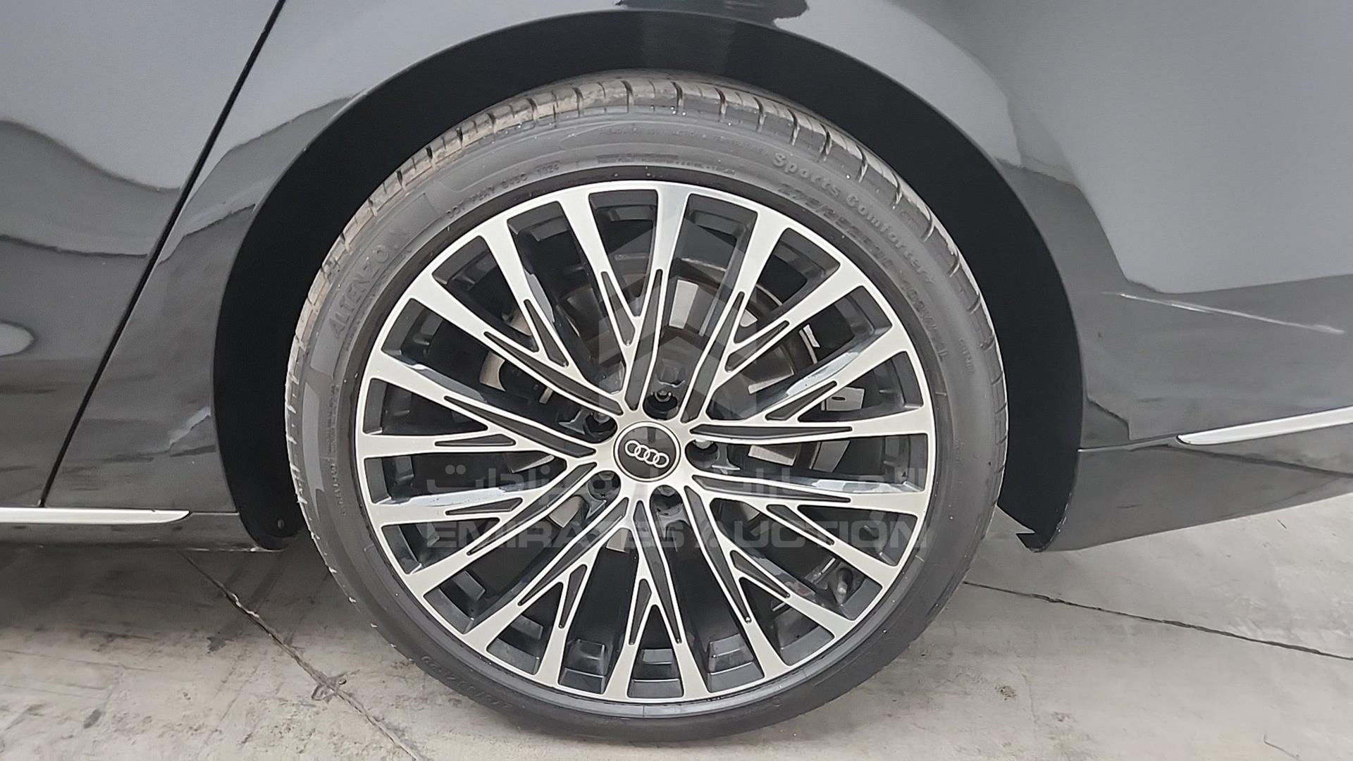 2016 AUDI A8 VIN: WAUYGBFD4GN007001