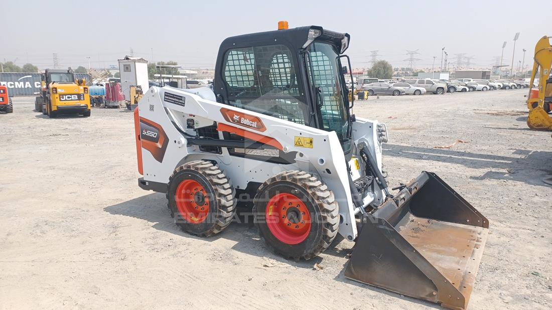 2026 Bobcat S550 — Front Right Angle — Photo 10
