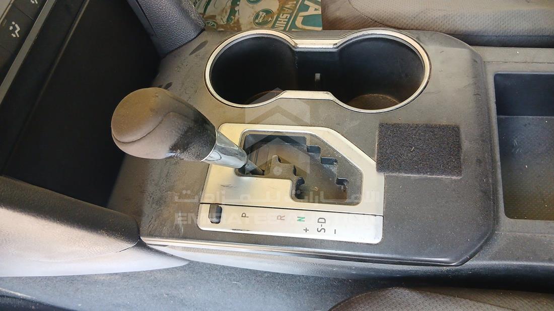 2016 Toyota Camry — Gear View — Photo 15