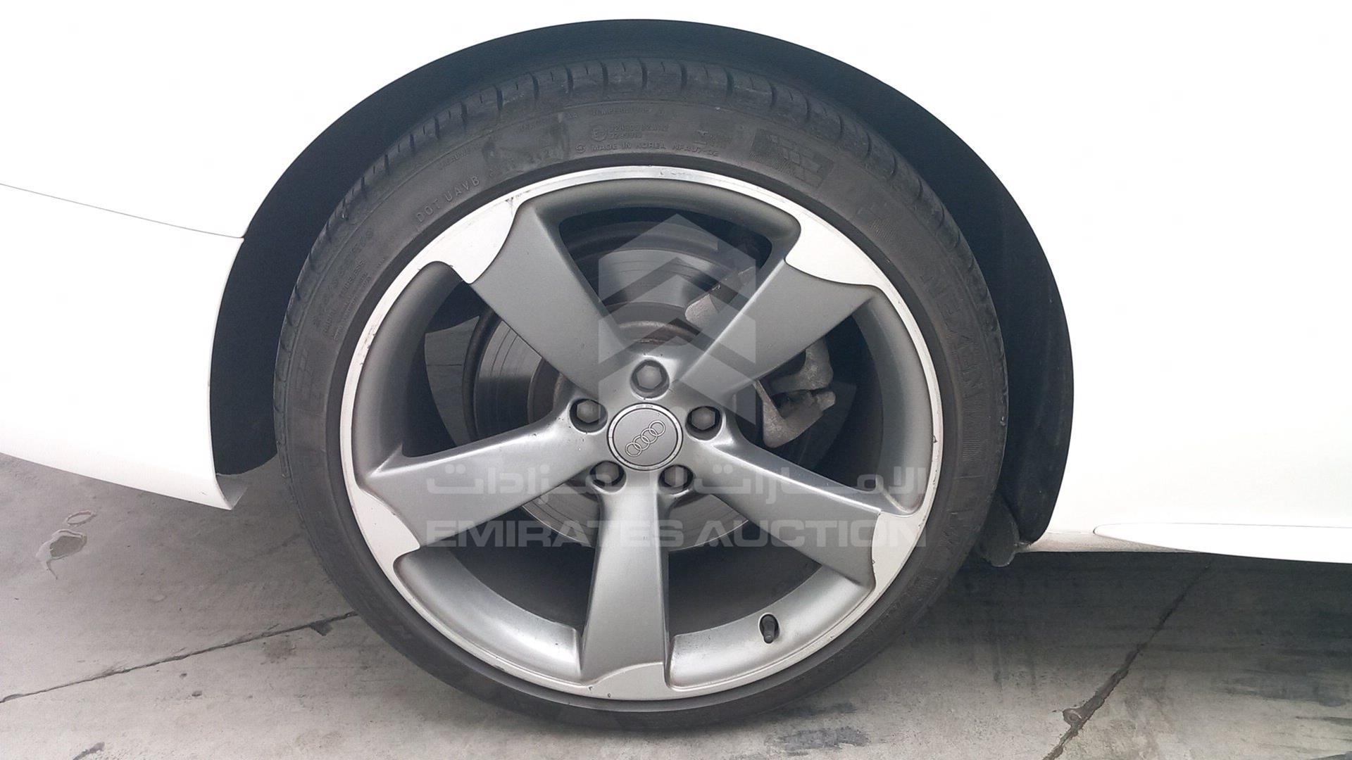 2013 AUDI A5 VIN: WAUCGB8T6DA000357