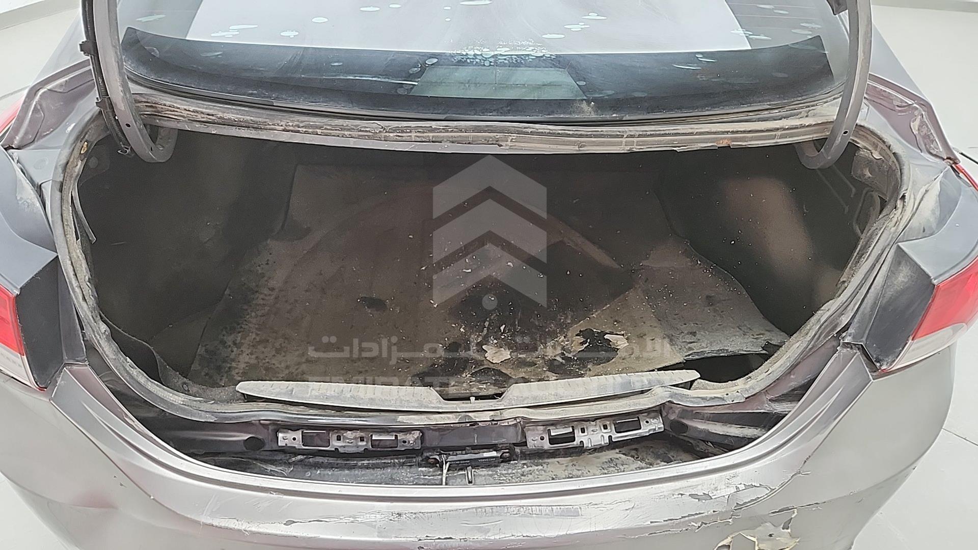 2011 HYUNDAI ELANTRA VIN: KMHDH4AE2BU081960