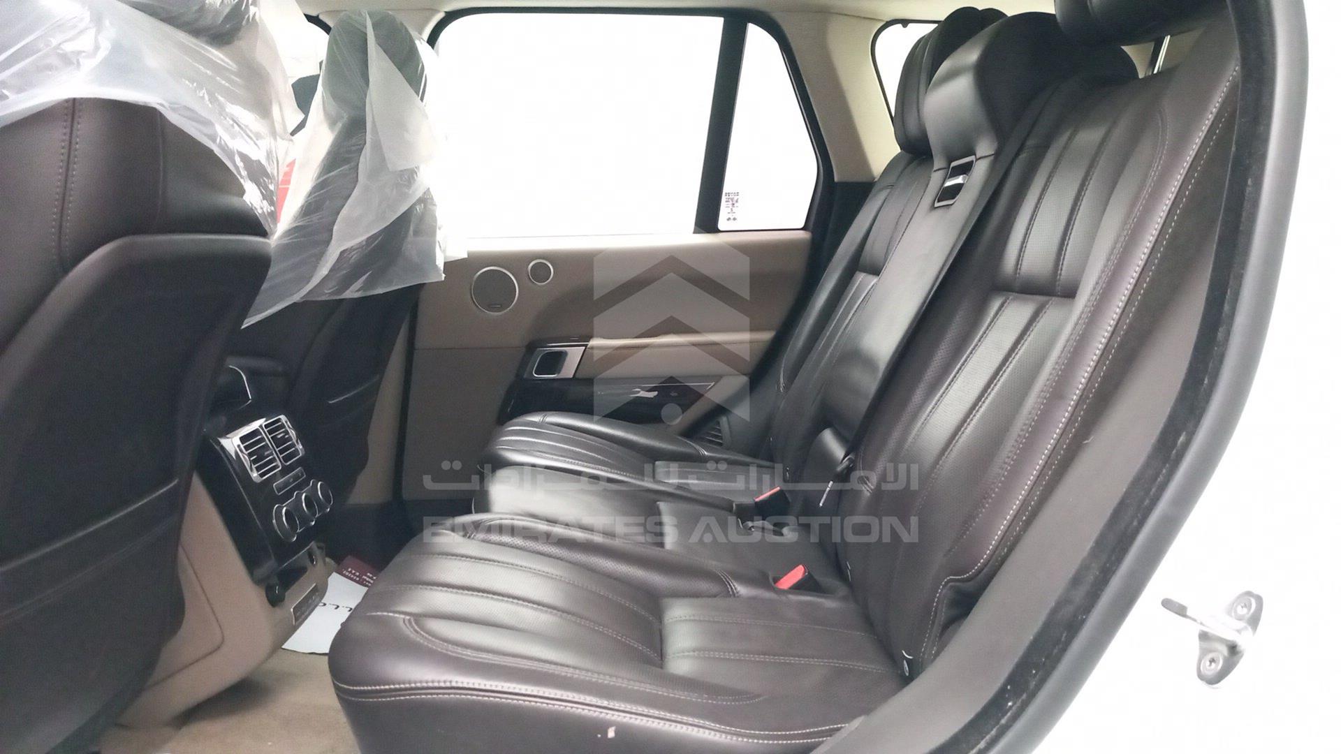 2015 RANGE ROVER VOGUE VIN: SALGA2EF3FA225173