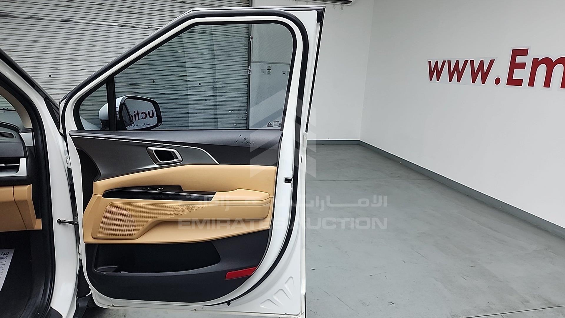 2021 KIA CARNIVAL VIN: KNANC8143M6049819